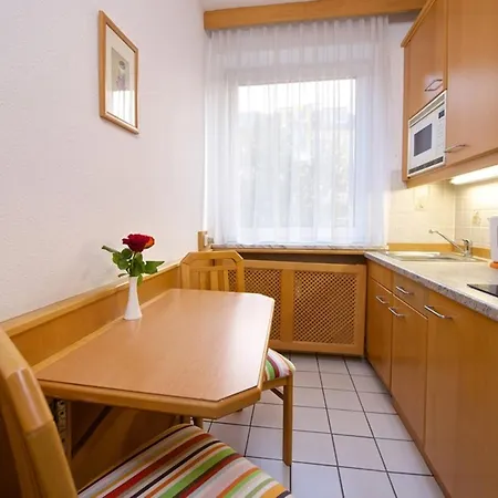 Park Laim Serviced 아파트호텔 3*